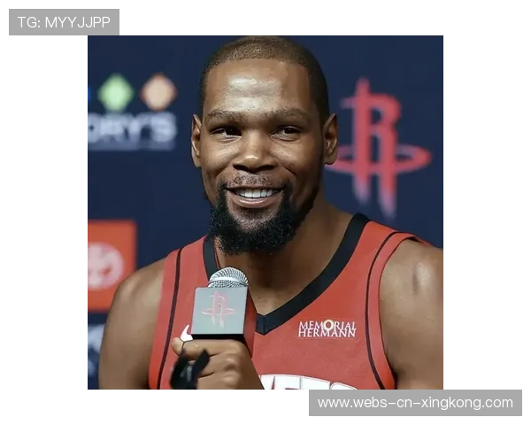 杜兰特:希望像詹姆斯一样打那么长时间NBA 从高中就开始听他的故事 杜兰特:希望像詹姆斯一样打那么长时间NBA 从高中就开始听他的故事